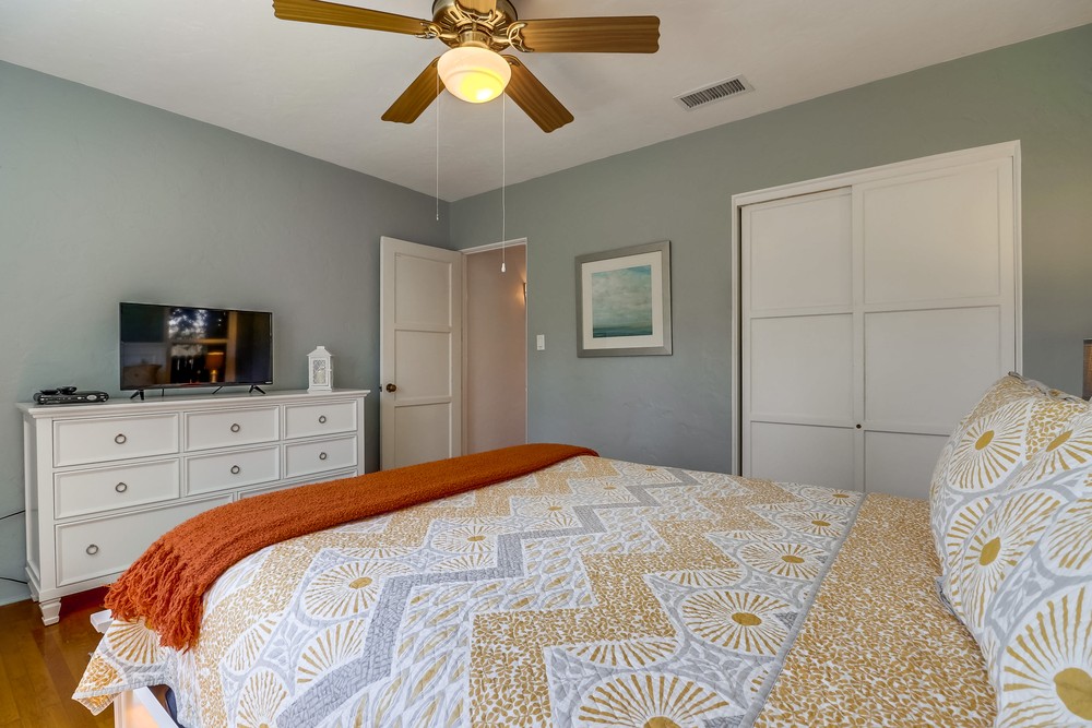 Virtual tour photo 37 of 43 for 821 Diamond St