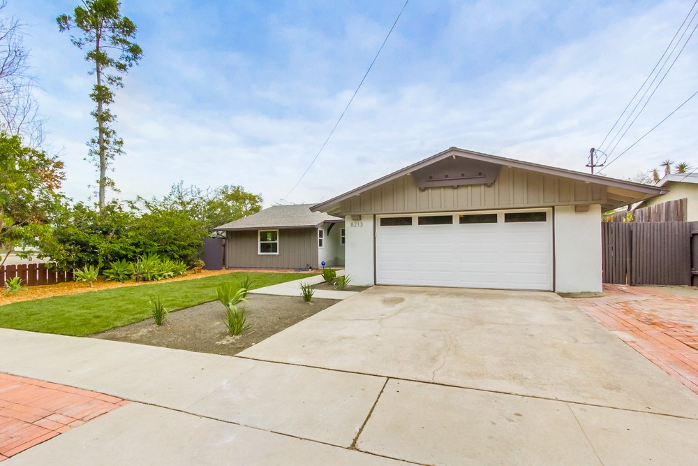 Virtual tour photo 4 of 45 for 8213 San Carlos Dr