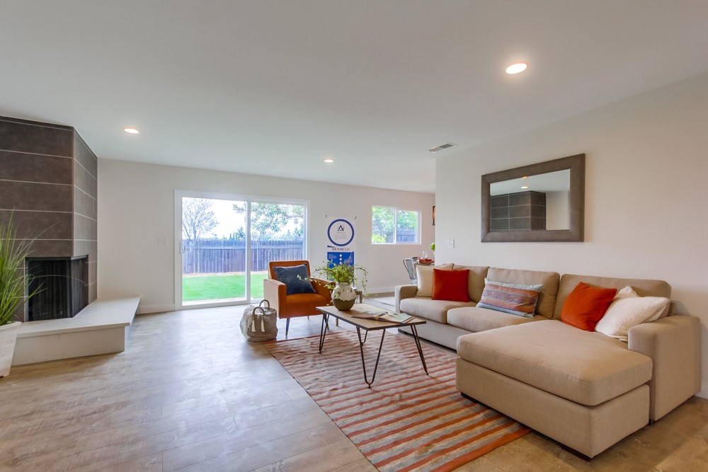 Virtual tour photo 10 of 45 for 8213 San Carlos Dr