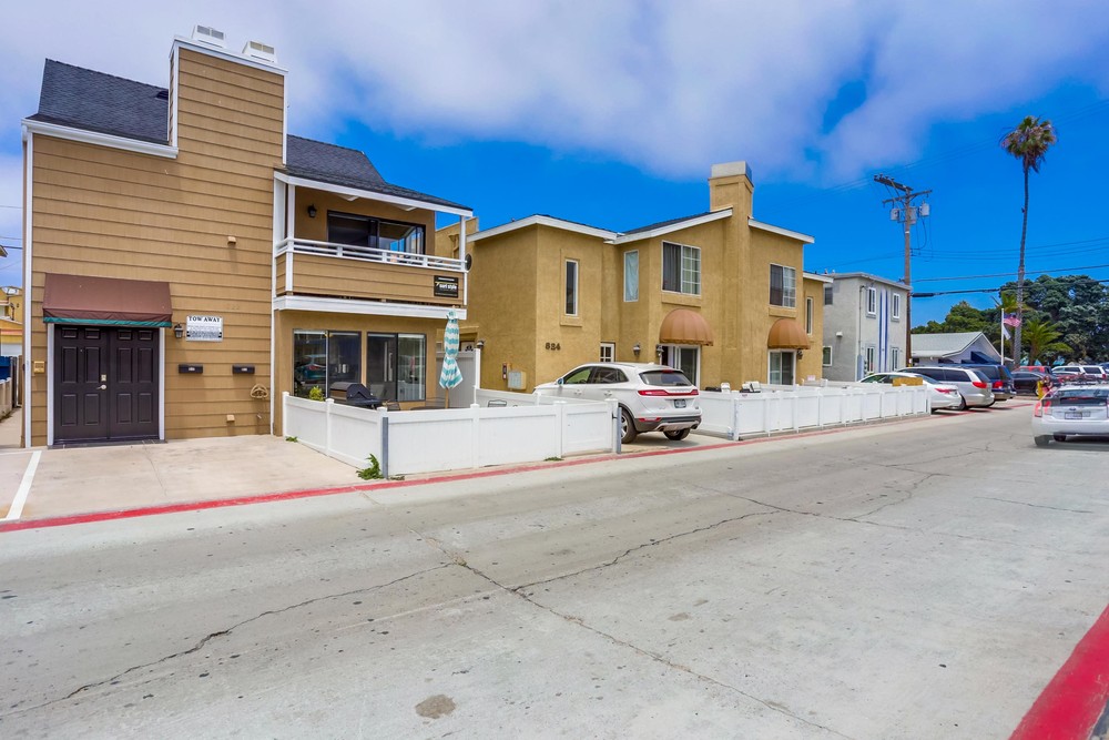 Virtual tour photo 3 of 28 for 822 Santa Clara Pl