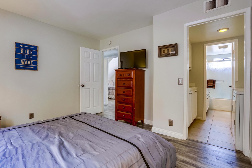 Virtual tour photo 22 of 28 for 822 Santa Clara Pl