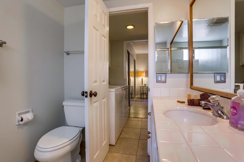 Virtual tour photo 24 of 28 for 822 Santa Clara Pl