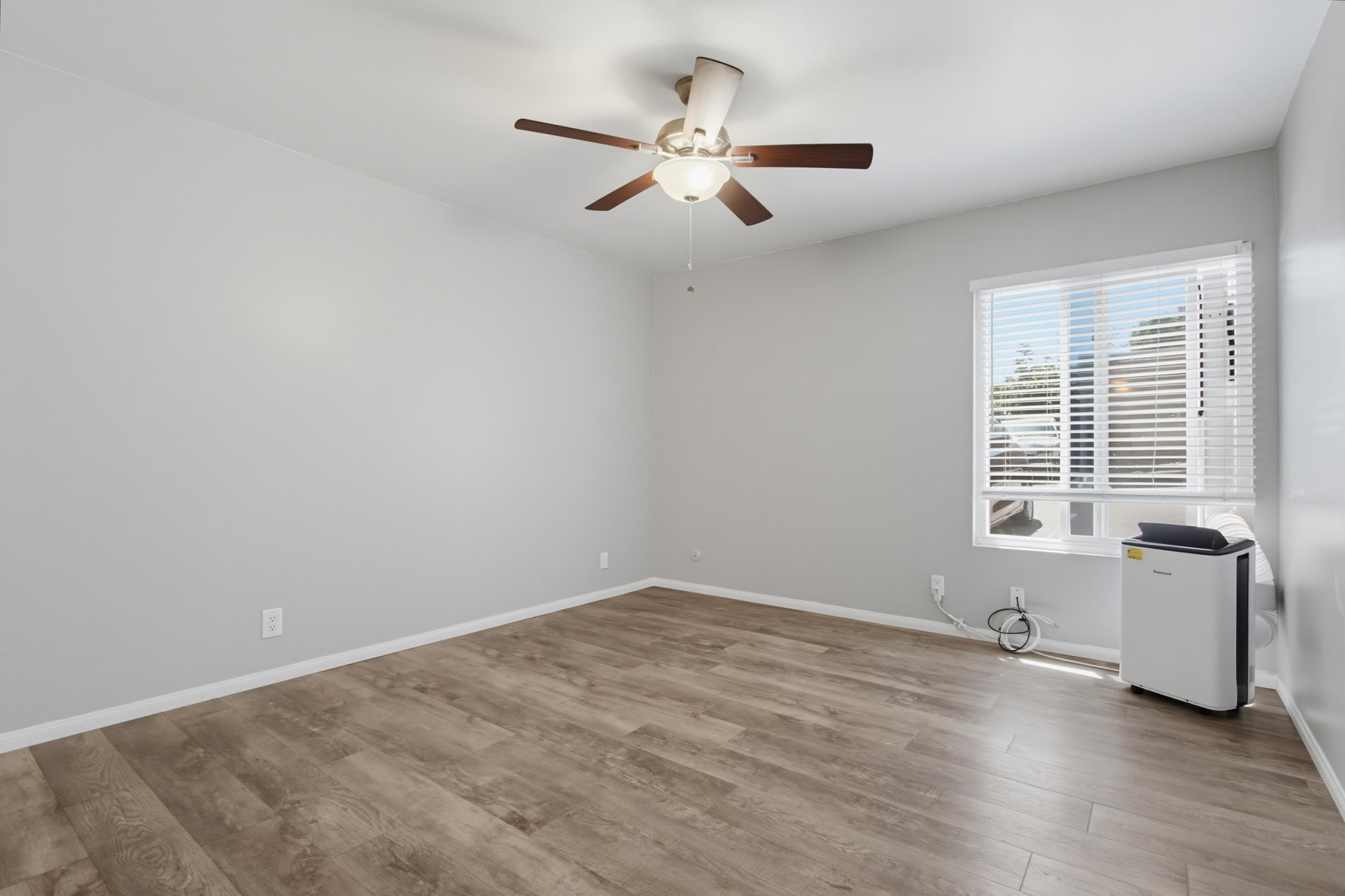 Virtual tour photo 17 of 39 for 8220 Vincetta Dr Unit 30