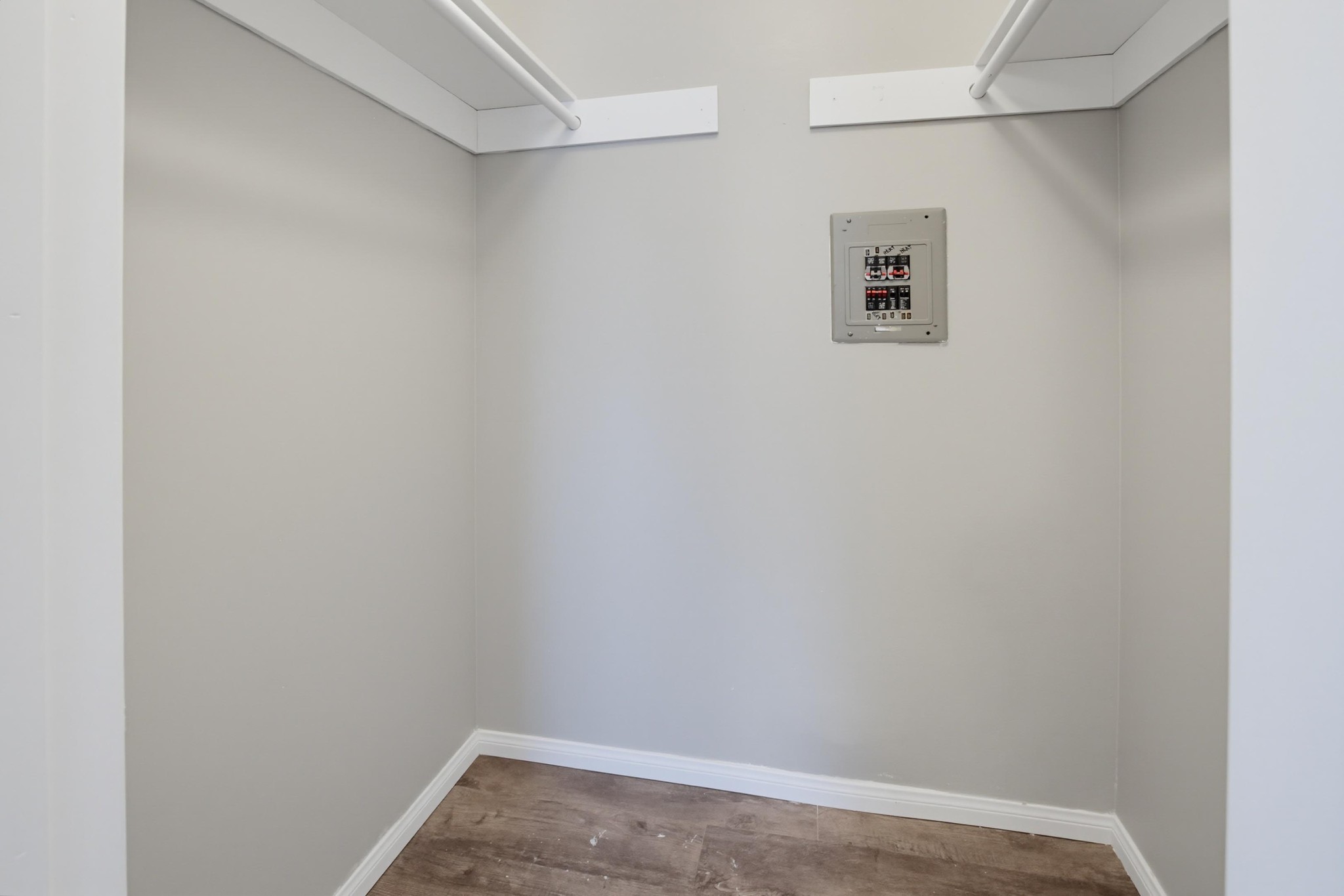 Virtual tour photo 32 of 39 for 8220 Vincetta Dr Unit 30