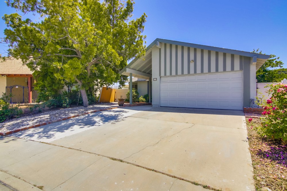 Virtual tour photo 4 of 49 for 8223 Calle Minas