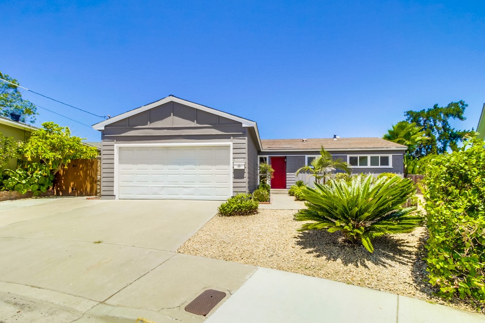 Virtual tour photo 3 of 47 for 8224 Harton Pl