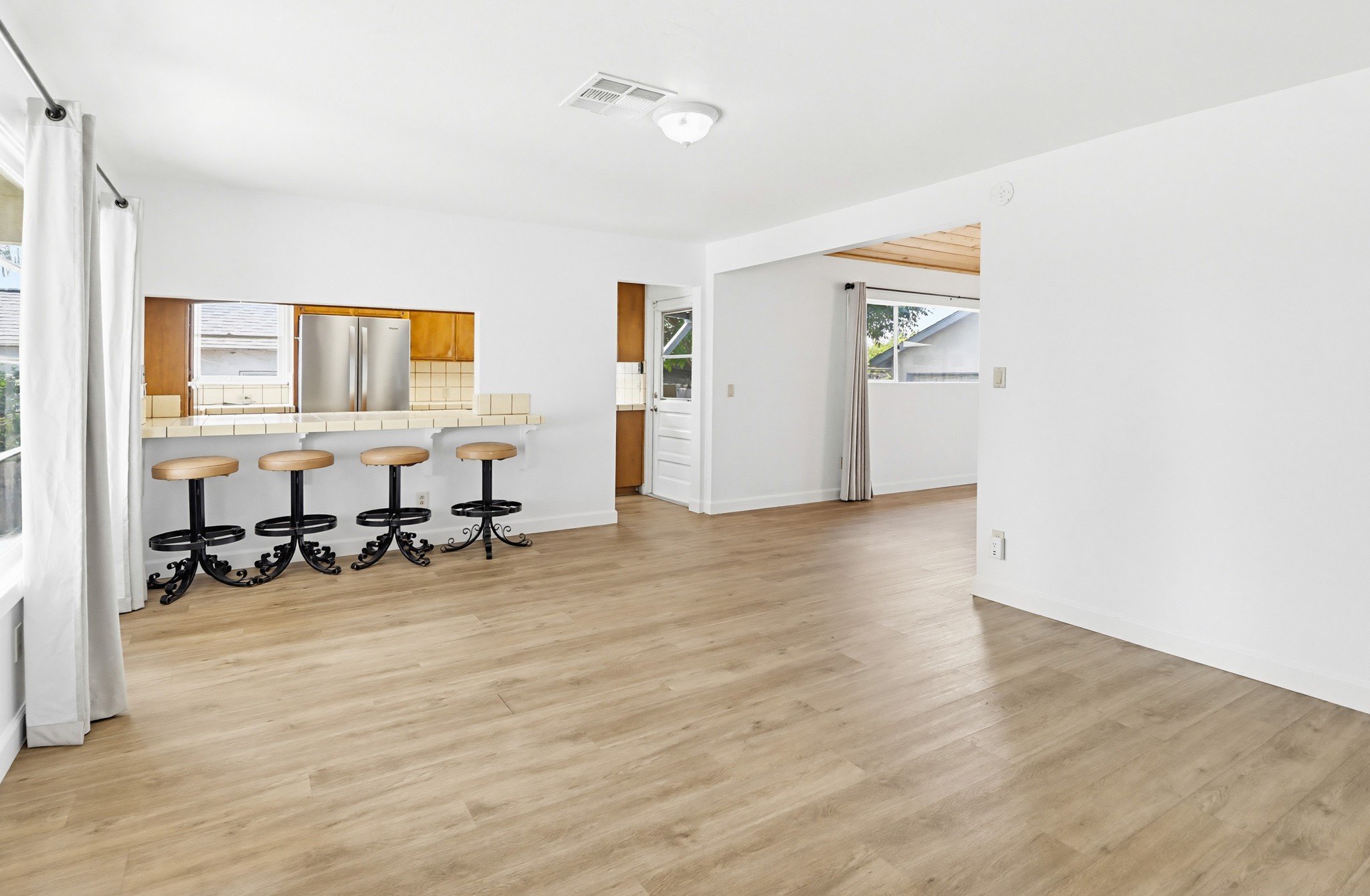 Virtual tour photo 14 of 51 for 8224 Mt Vernon St