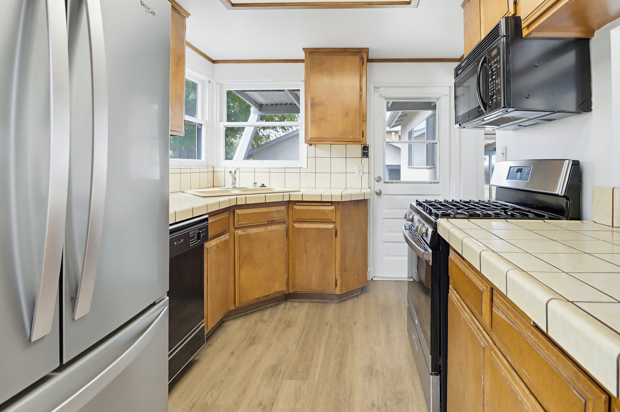 Virtual tour photo 18 of 51 for 8224 Mt Vernon St