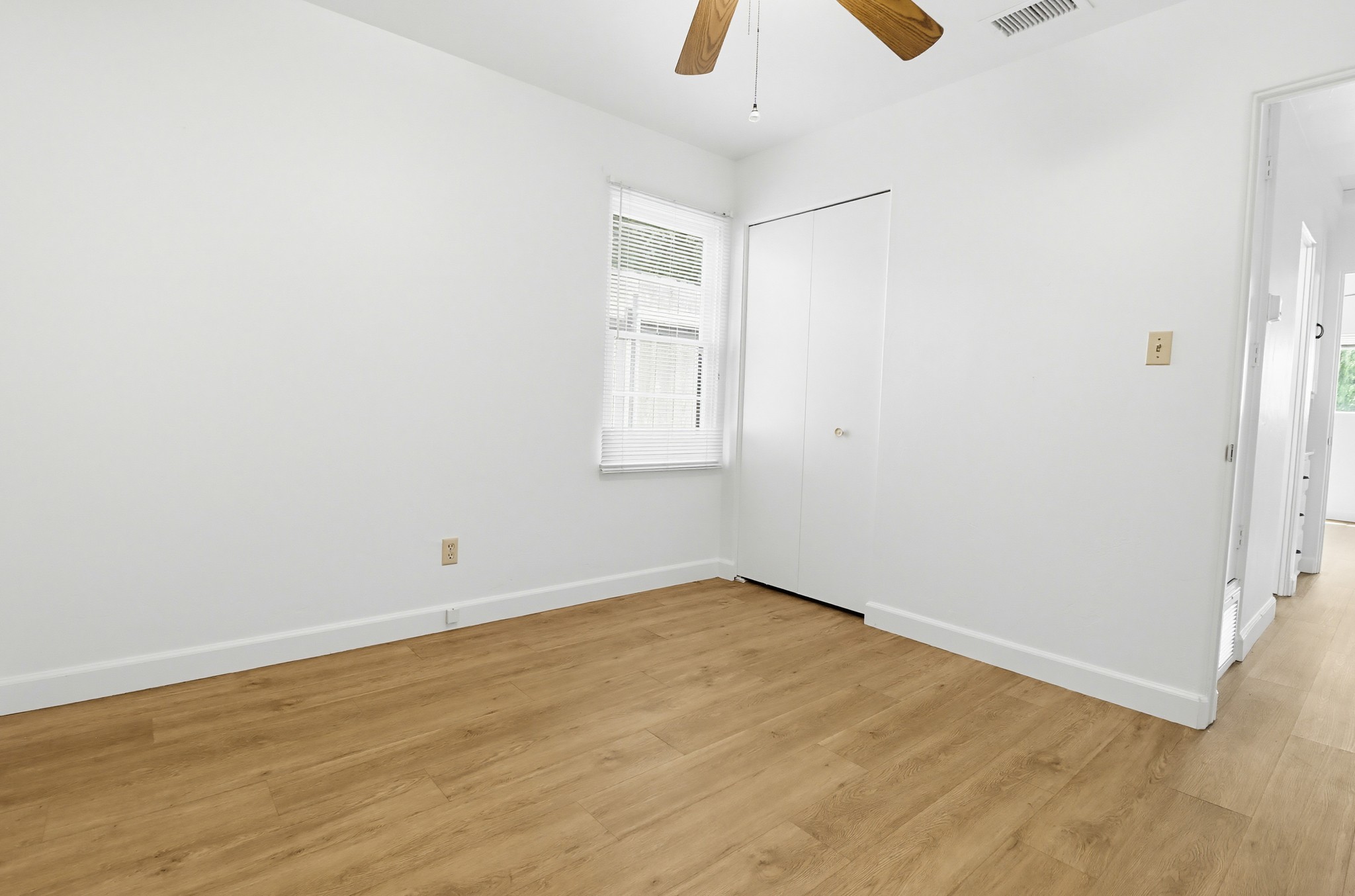 Virtual tour photo 29 of 51 for 8224 Mt Vernon St