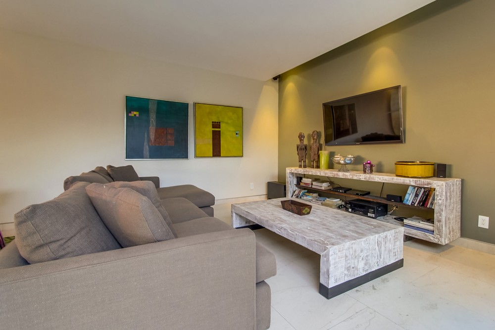 Virtual tour photo 28 of 102 for 823 Cornish Dr