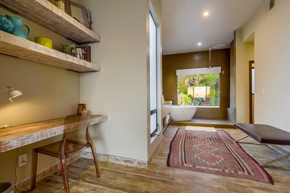 Virtual tour photo 42 of 102 for 823 Cornish Dr