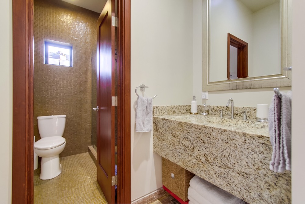 Virtual tour photo 76 of 102 for 823 Cornish Dr