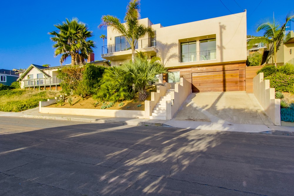 Virtual tour photo 79 of 102 for 823 Cornish Dr