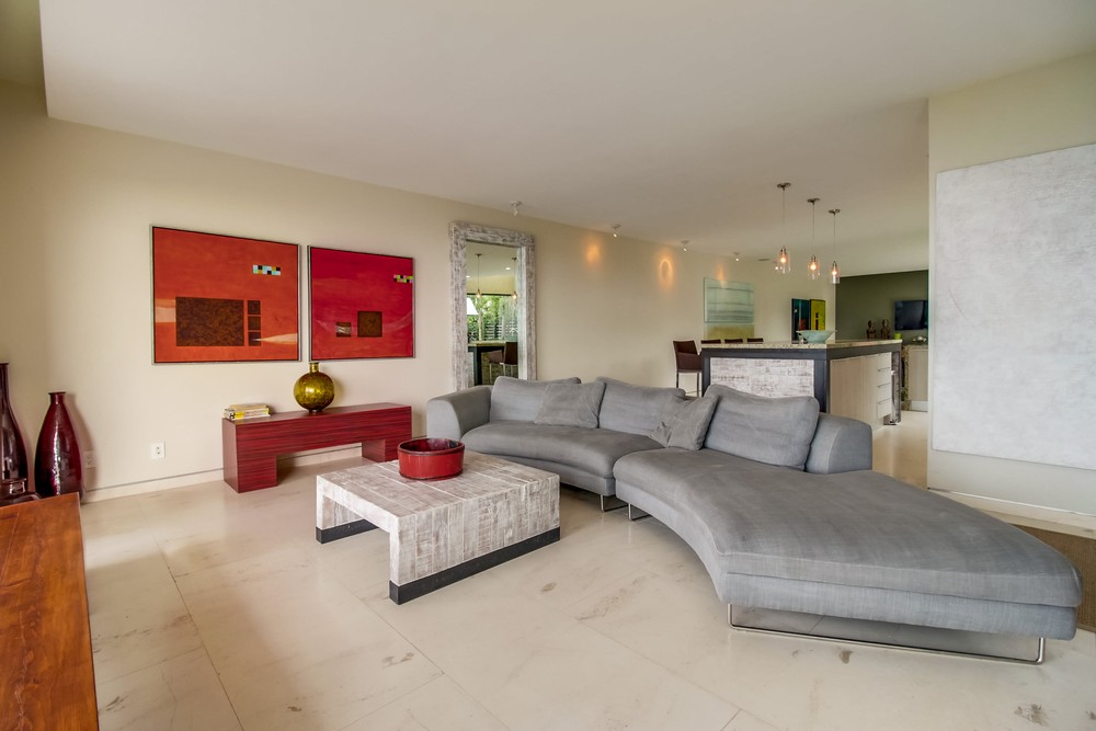 Virtual tour photo 11 of 58 for 823 Cornish Dr