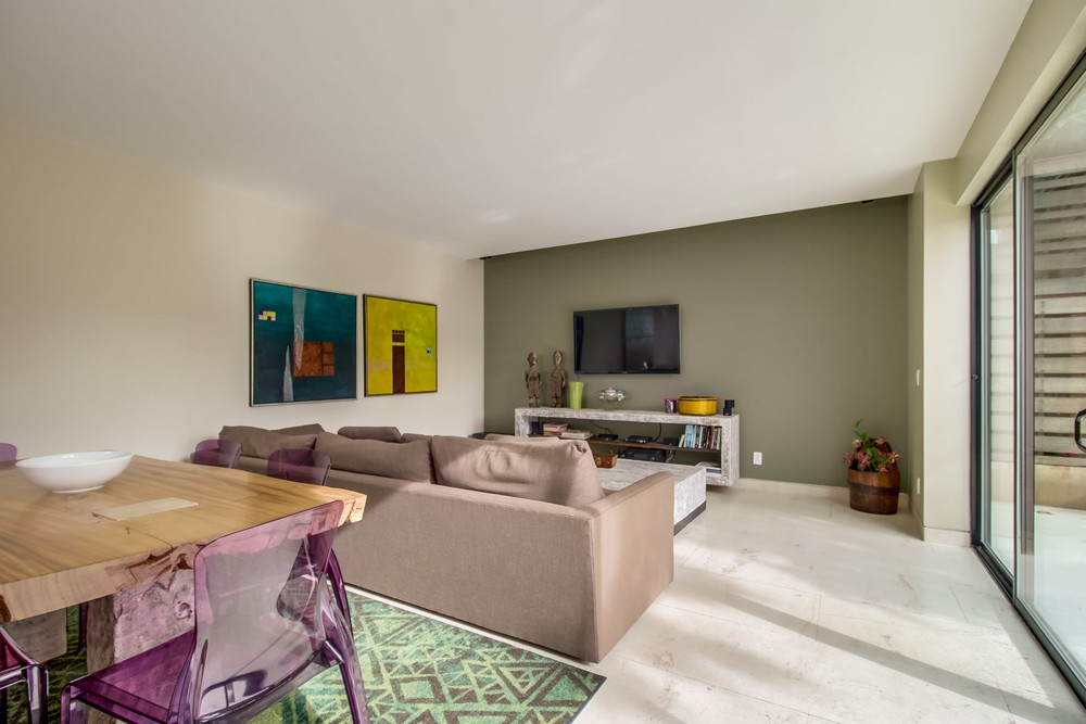 Virtual tour photo 13 of 58 for 823 Cornish Dr