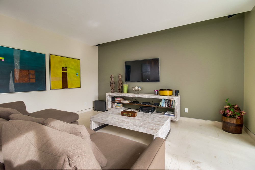 Virtual tour photo 14 of 58 for 823 Cornish Dr