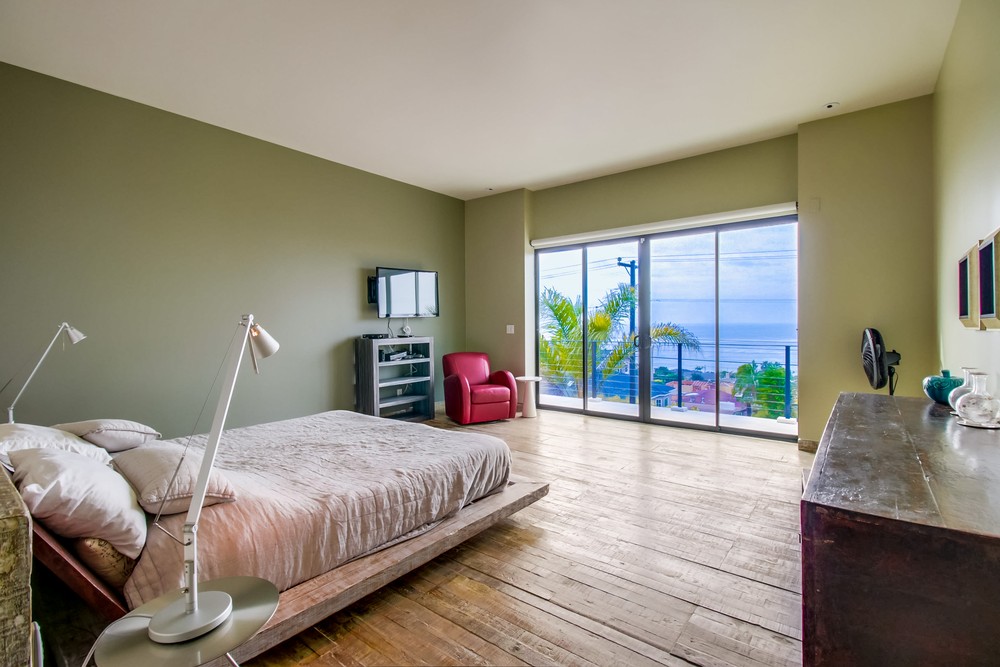 Virtual tour photo 30 of 58 for 823 Cornish Dr
