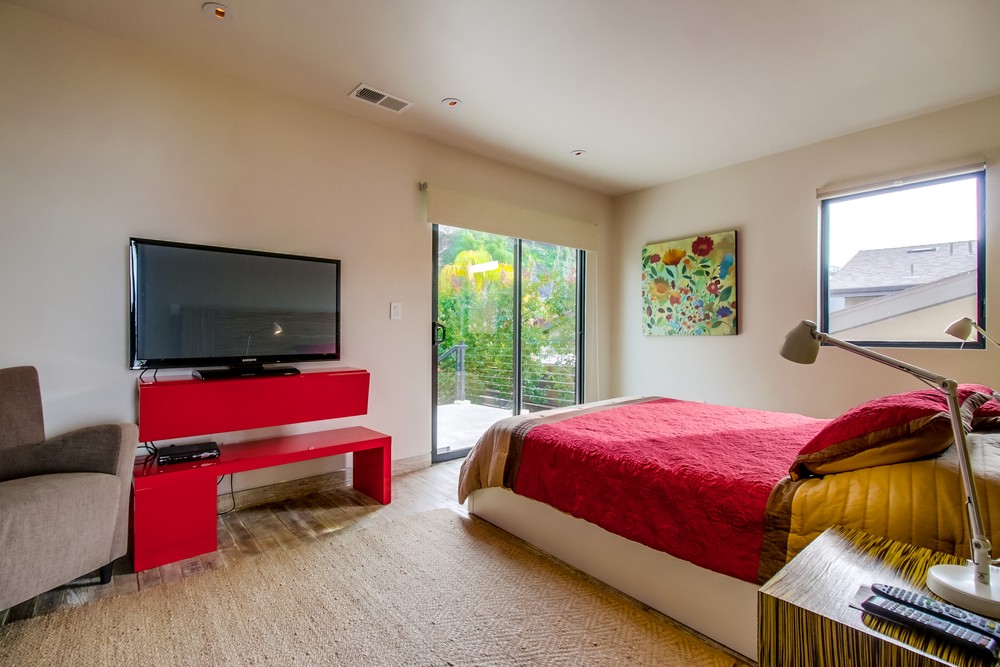 Virtual tour photo 43 of 58 for 823 Cornish Dr