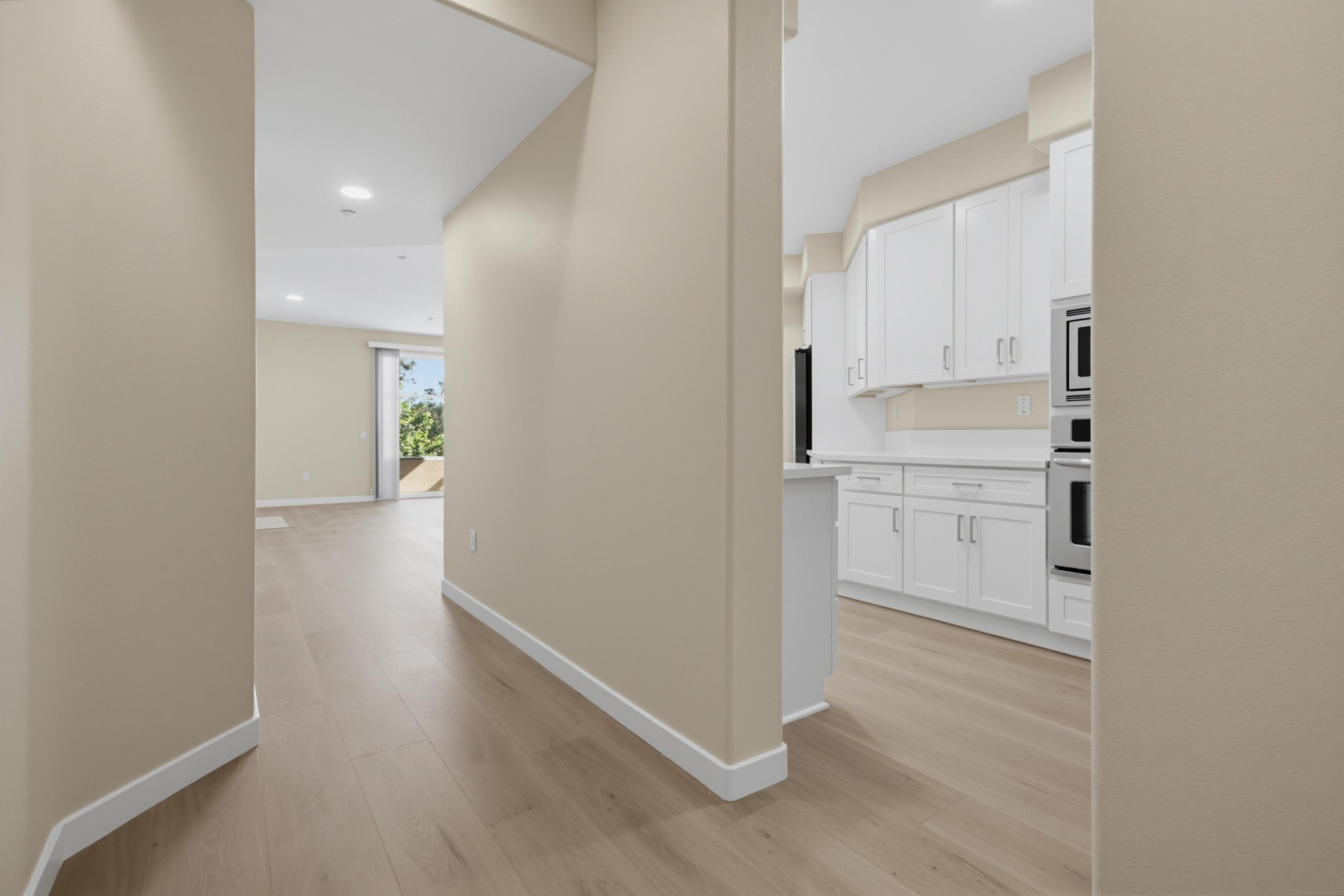 Virtual tour photo 3 of 50 for 823 Kalpati Cir Unit 201