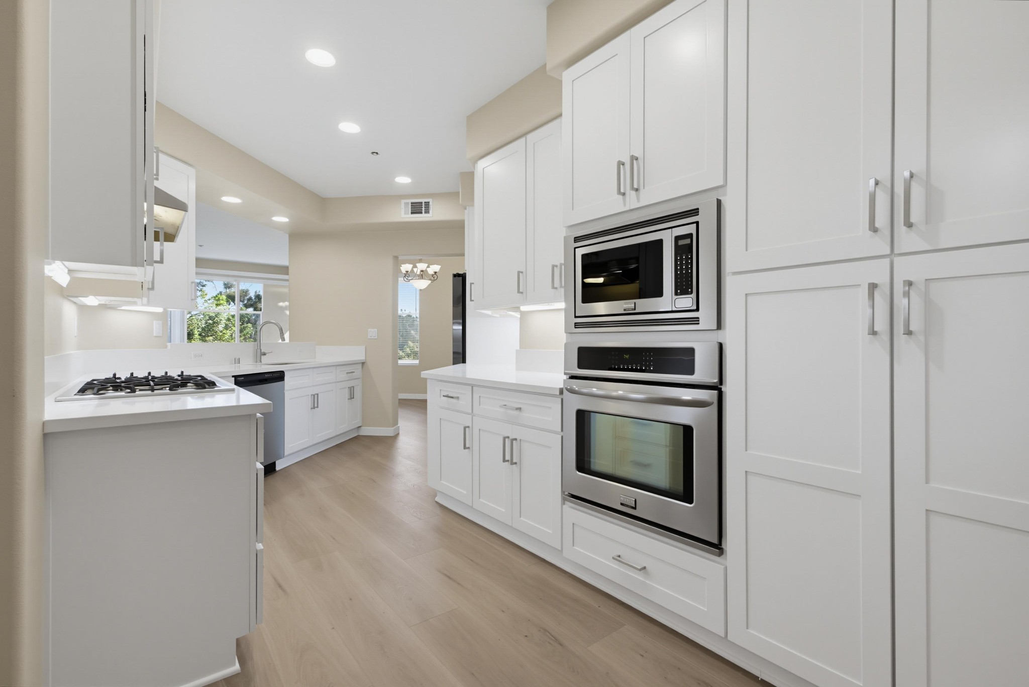 Virtual tour photo 7 of 50 for 823 Kalpati Cir Unit 201