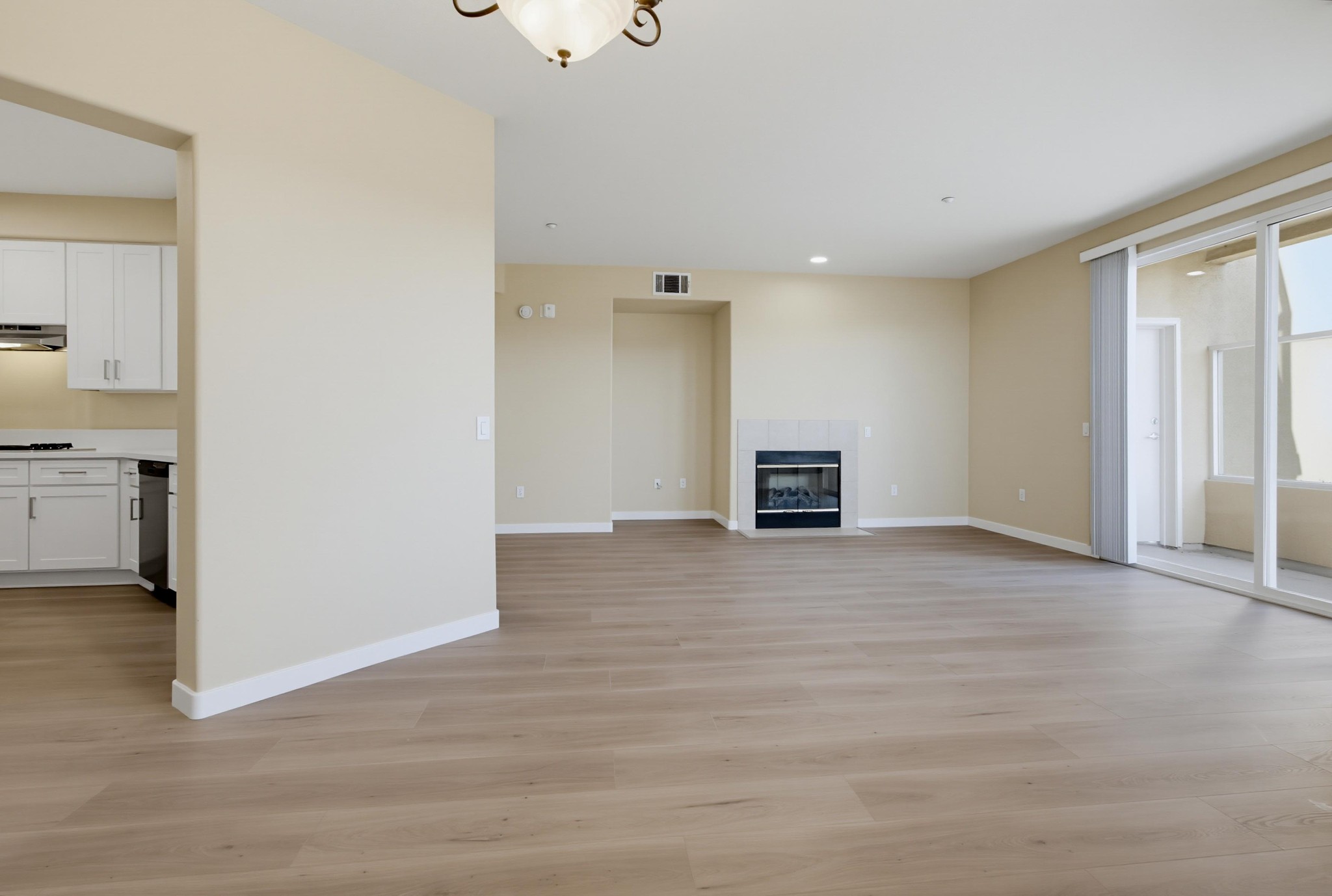 Virtual tour photo 21 of 50 for 823 Kalpati Cir Unit 201