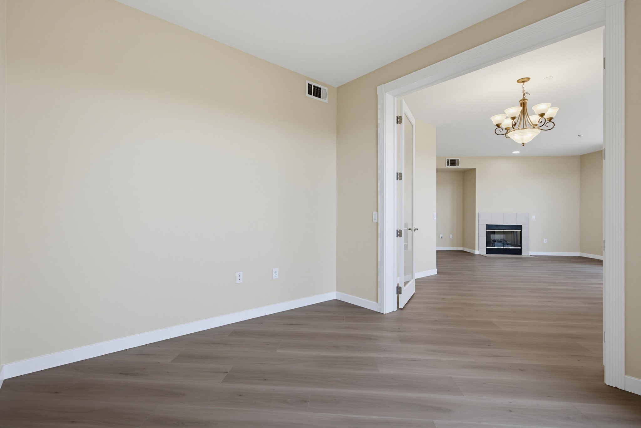 Virtual tour photo 24 of 50 for 823 Kalpati Cir Unit 201