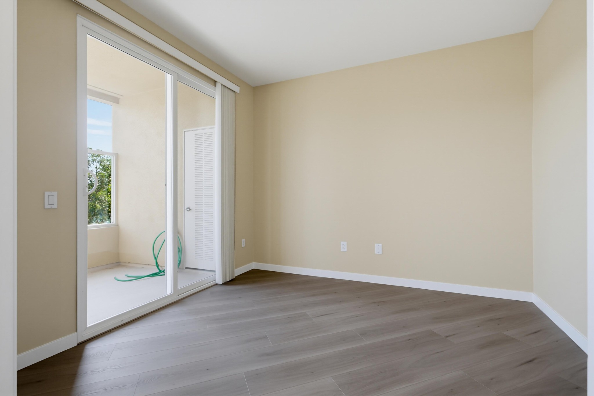 Virtual tour photo 25 of 50 for 823 Kalpati Cir Unit 201