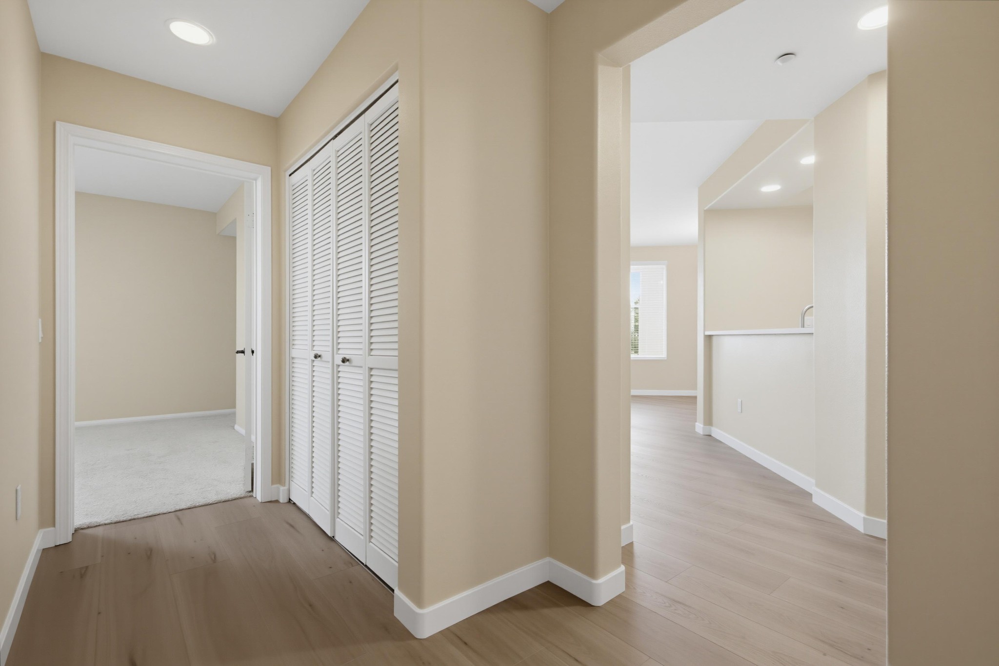 Virtual tour photo 26 of 50 for 823 Kalpati Cir Unit 201