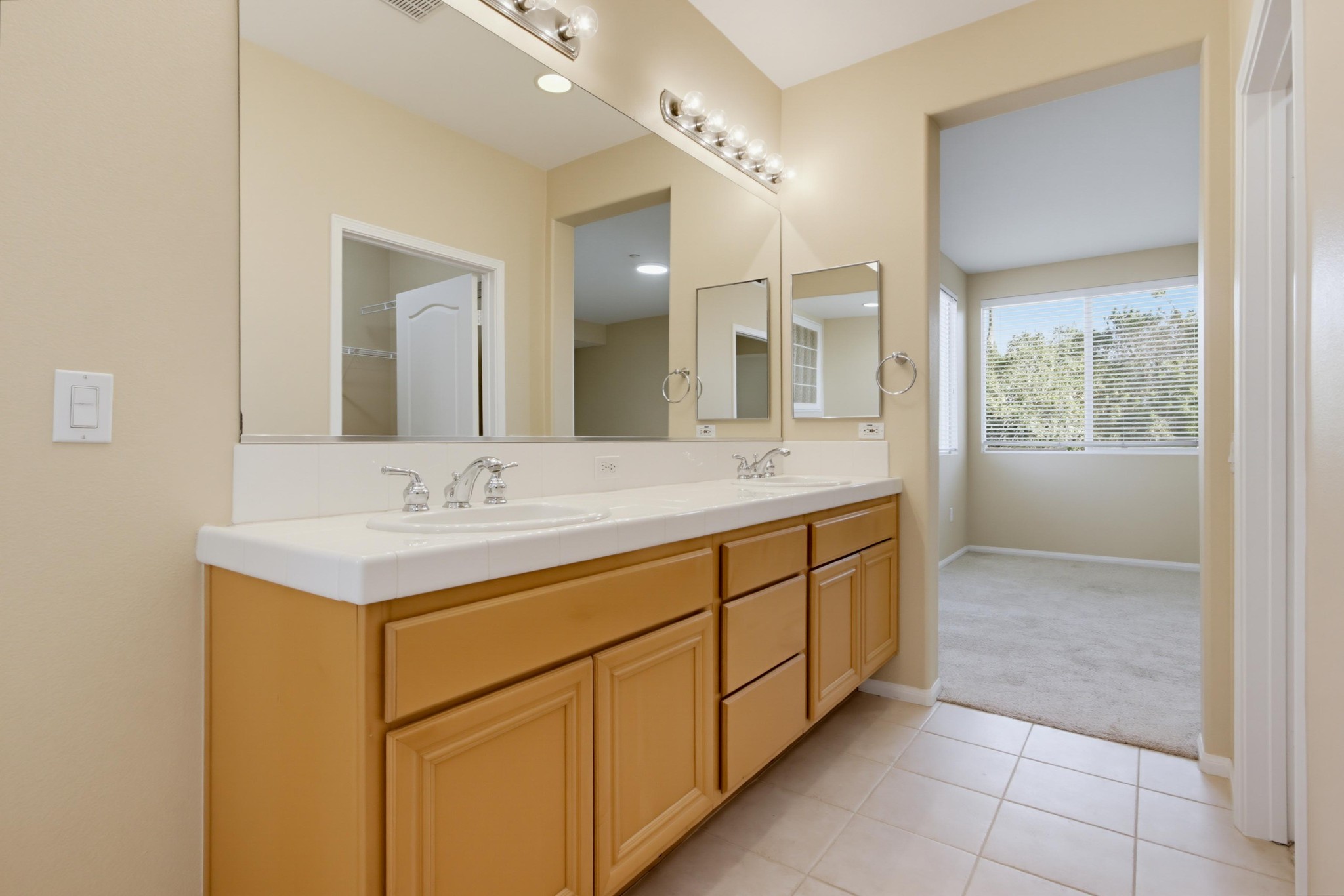 Virtual tour photo 35 of 50 for 823 Kalpati Cir Unit 201