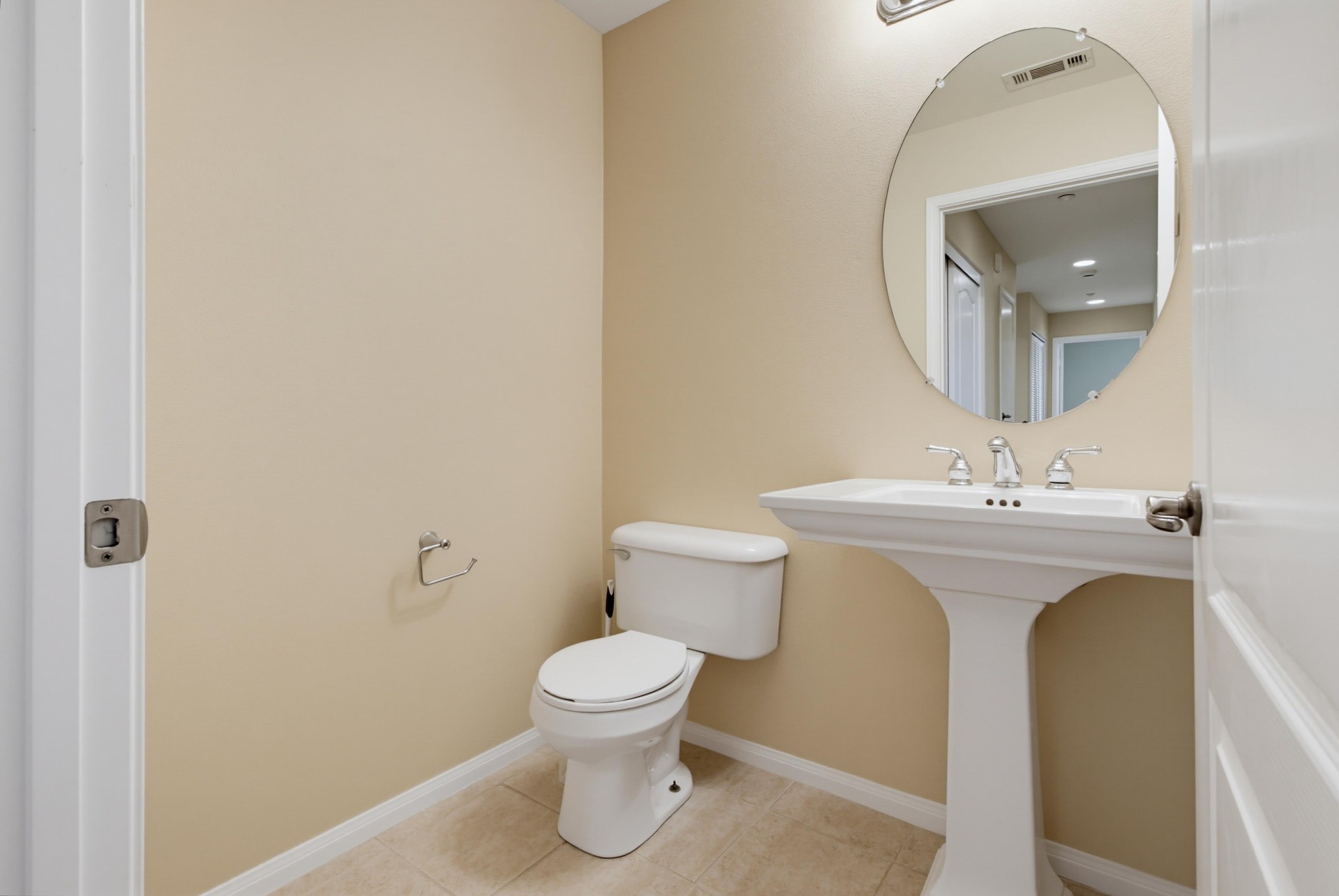 Virtual tour photo 39 of 50 for 823 Kalpati Cir Unit 201