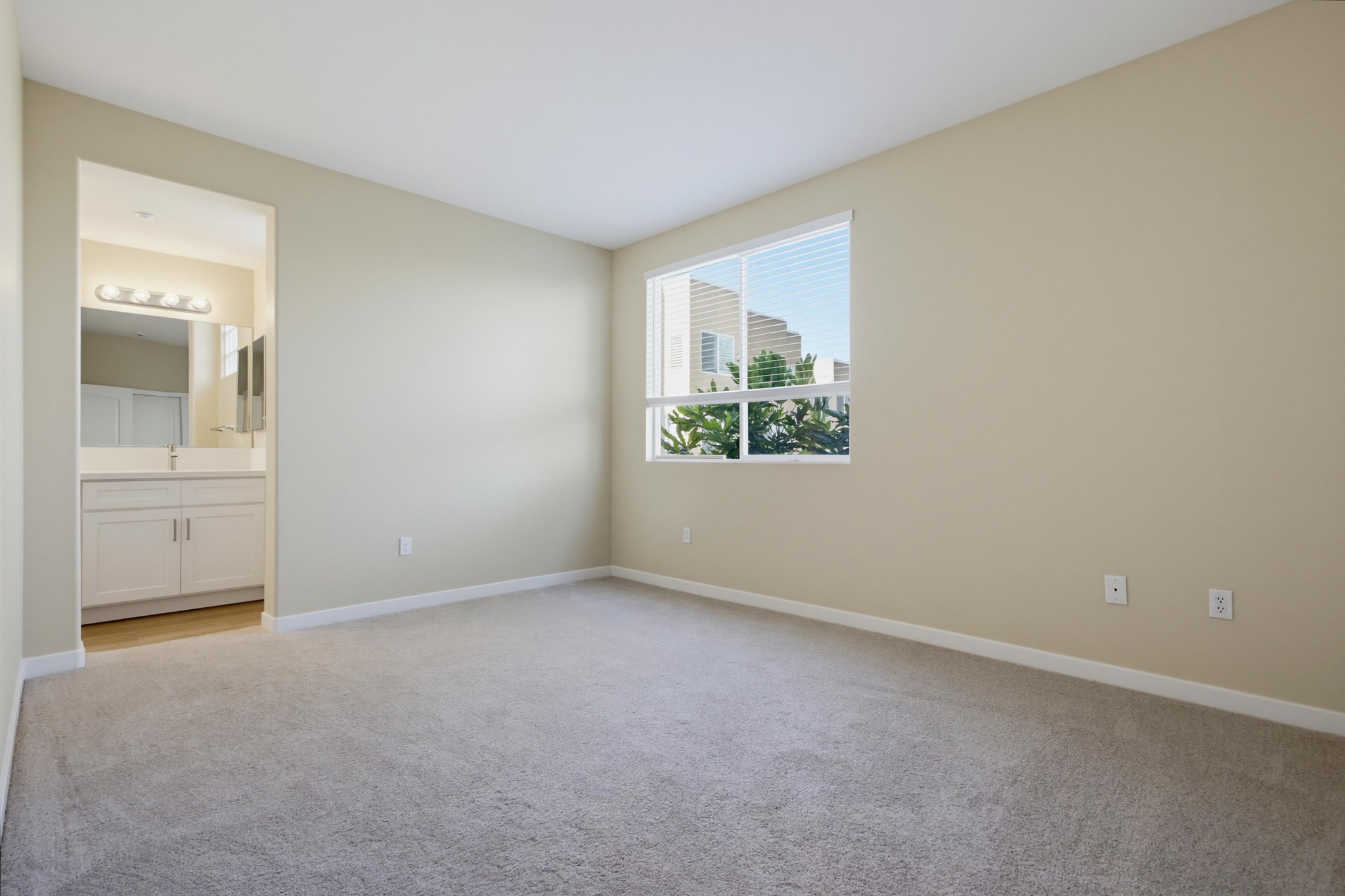 Virtual tour photo 40 of 50 for 823 Kalpati Cir Unit 201