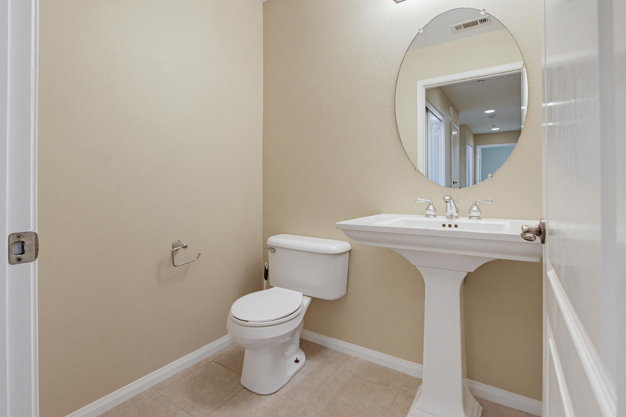 Virtual tour photo 26 of 57 for 823 Kalpati Cir Unit 201