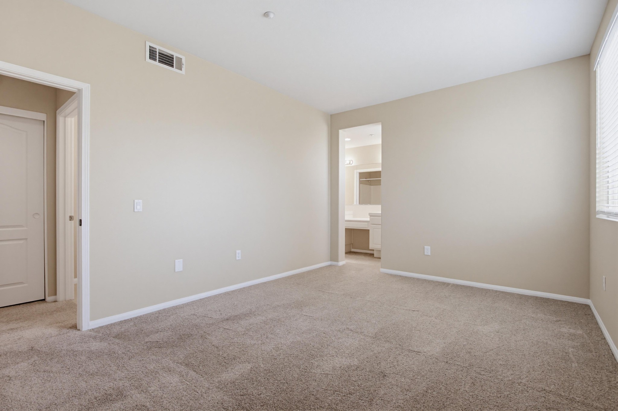 Virtual tour photo 28 of 57 for 823 Kalpati Cir Unit 201