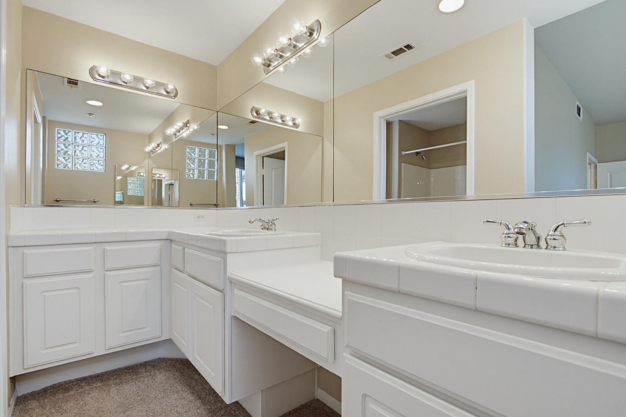 Virtual tour photo 30 of 57 for 823 Kalpati Cir Unit 201