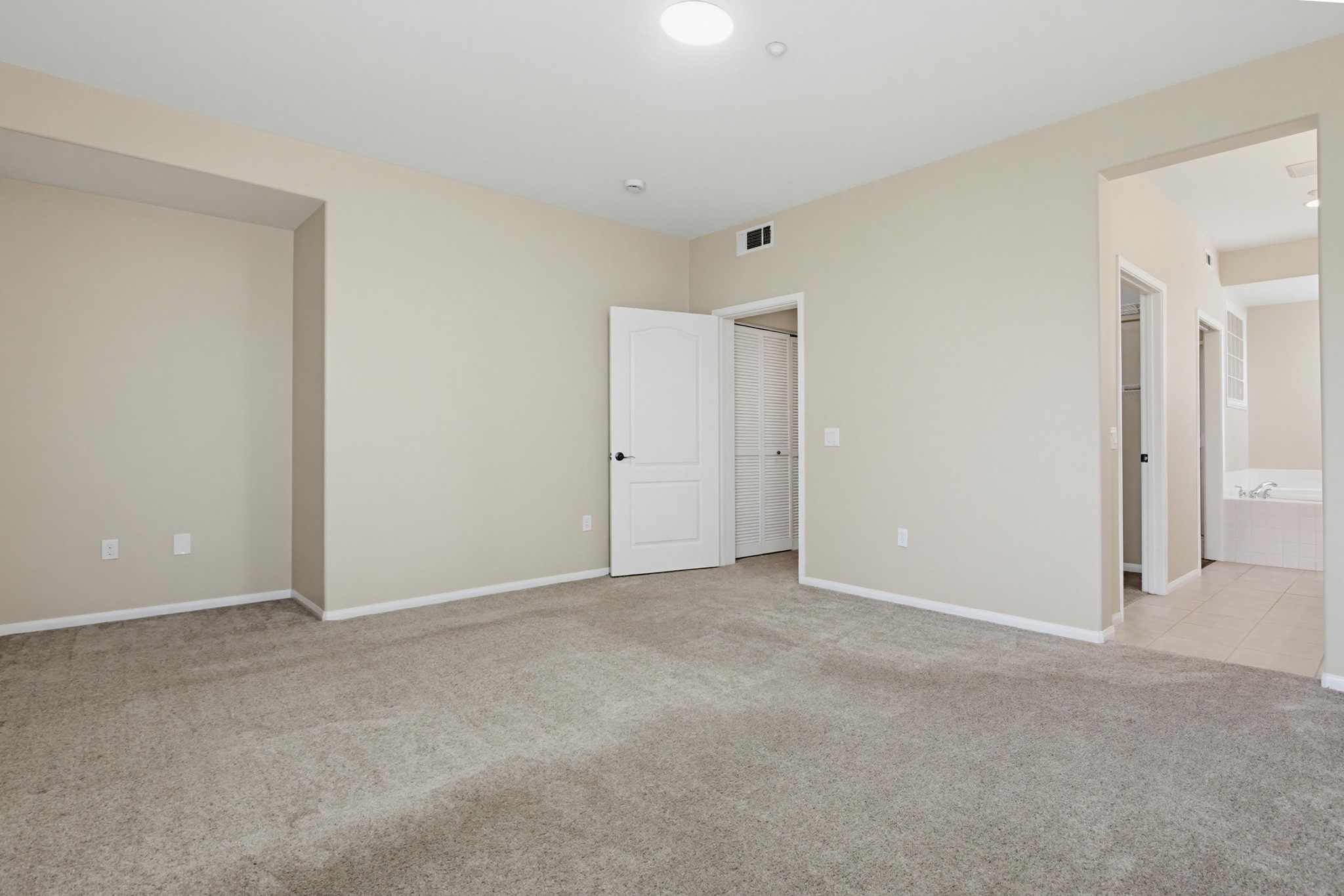 Virtual tour photo 39 of 57 for 823 Kalpati Cir Unit 201