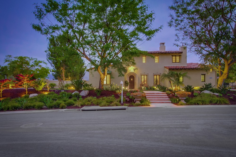 Virtual tour photo 1 of 170 for 8232 The Landing Way