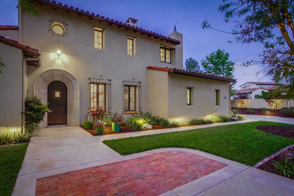 Virtual tour photo 10 of 170 for 8232 The Landing Way