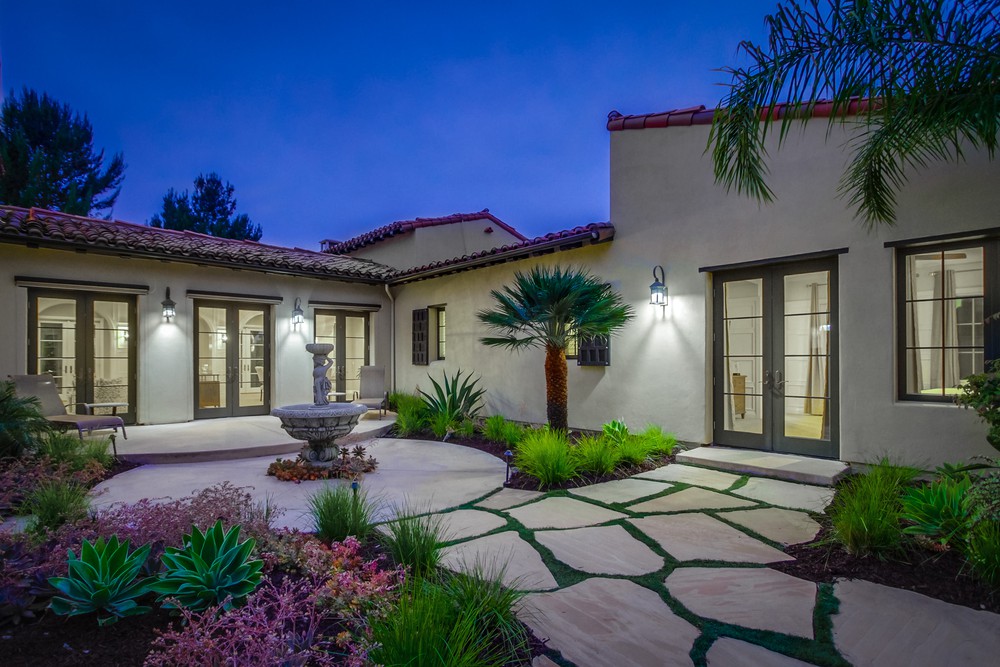 Virtual tour photo 17 of 170 for 8232 The Landing Way