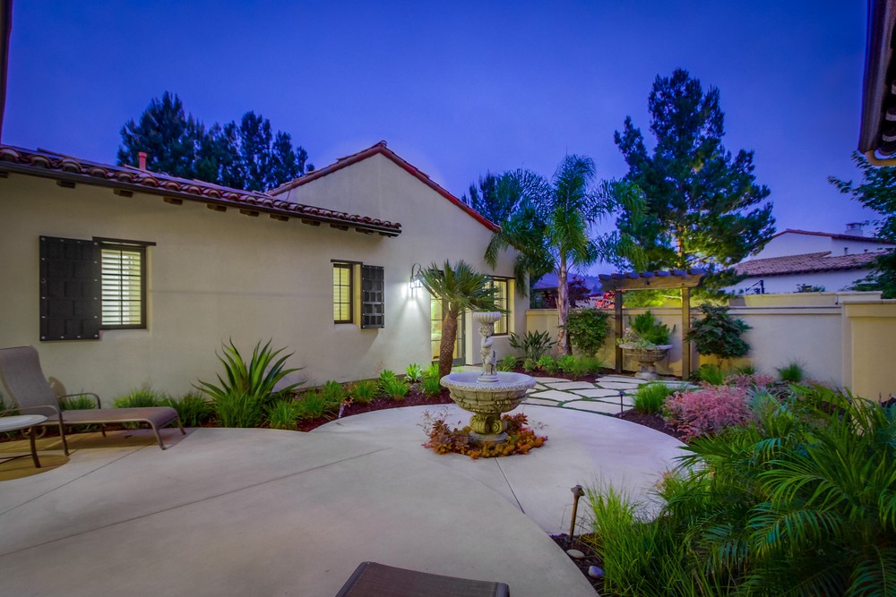 Virtual tour photo 19 of 170 for 8232 The Landing Way