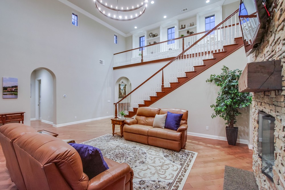 Virtual tour photo 37 of 170 for 8232 The Landing Way