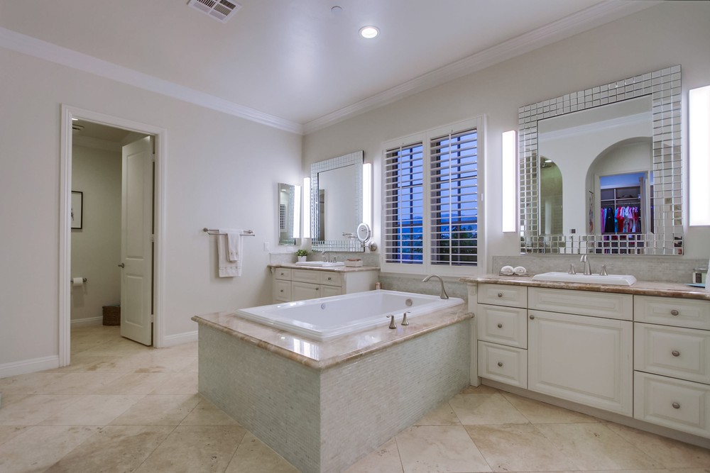 Virtual tour photo 82 of 170 for 8232 The Landing Way