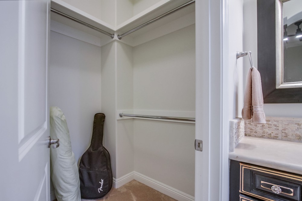 Virtual tour photo 95 of 170 for 8232 The Landing Way