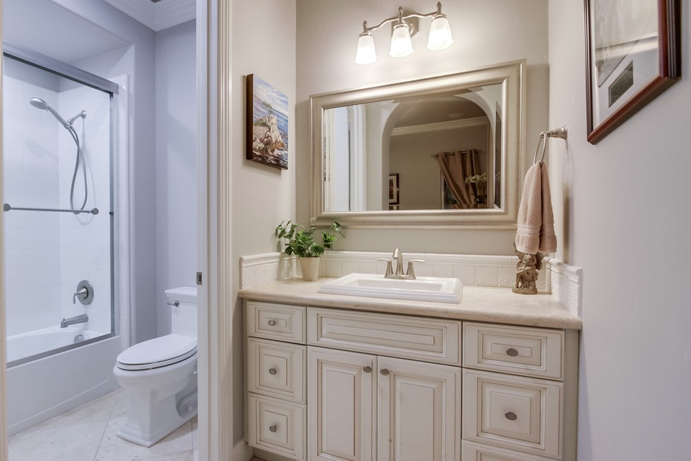 Virtual tour photo 100 of 170 for 8232 The Landing Way