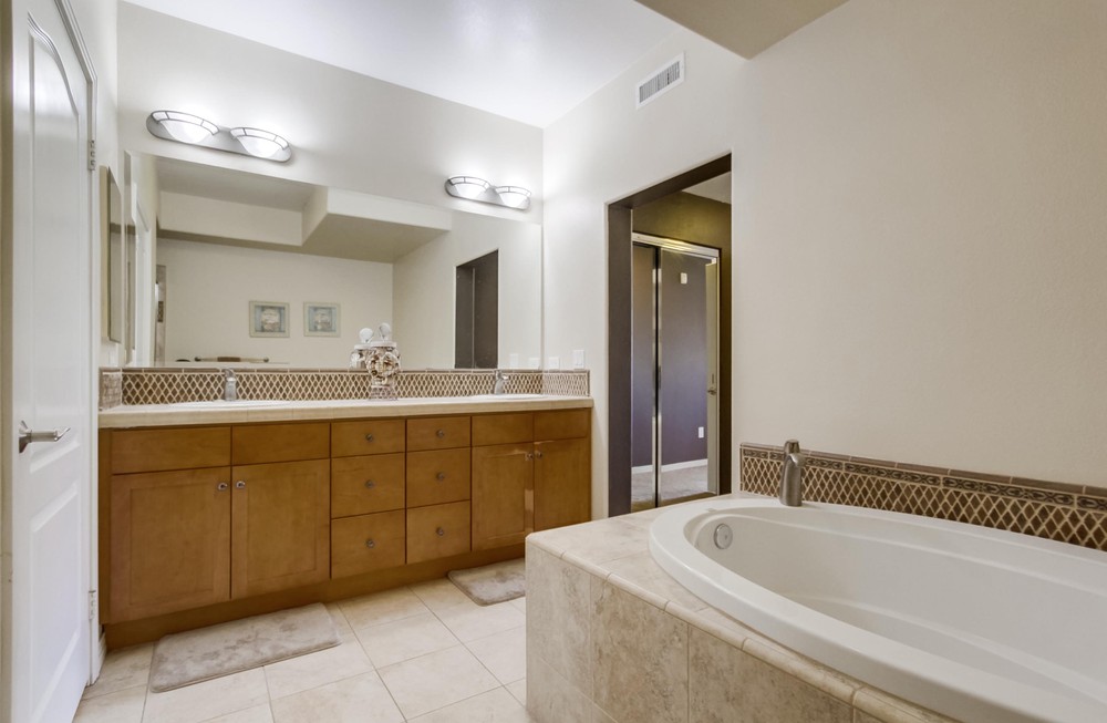 Virtual tour photo 31 of 37 for 8233 Station Village Ln #2415