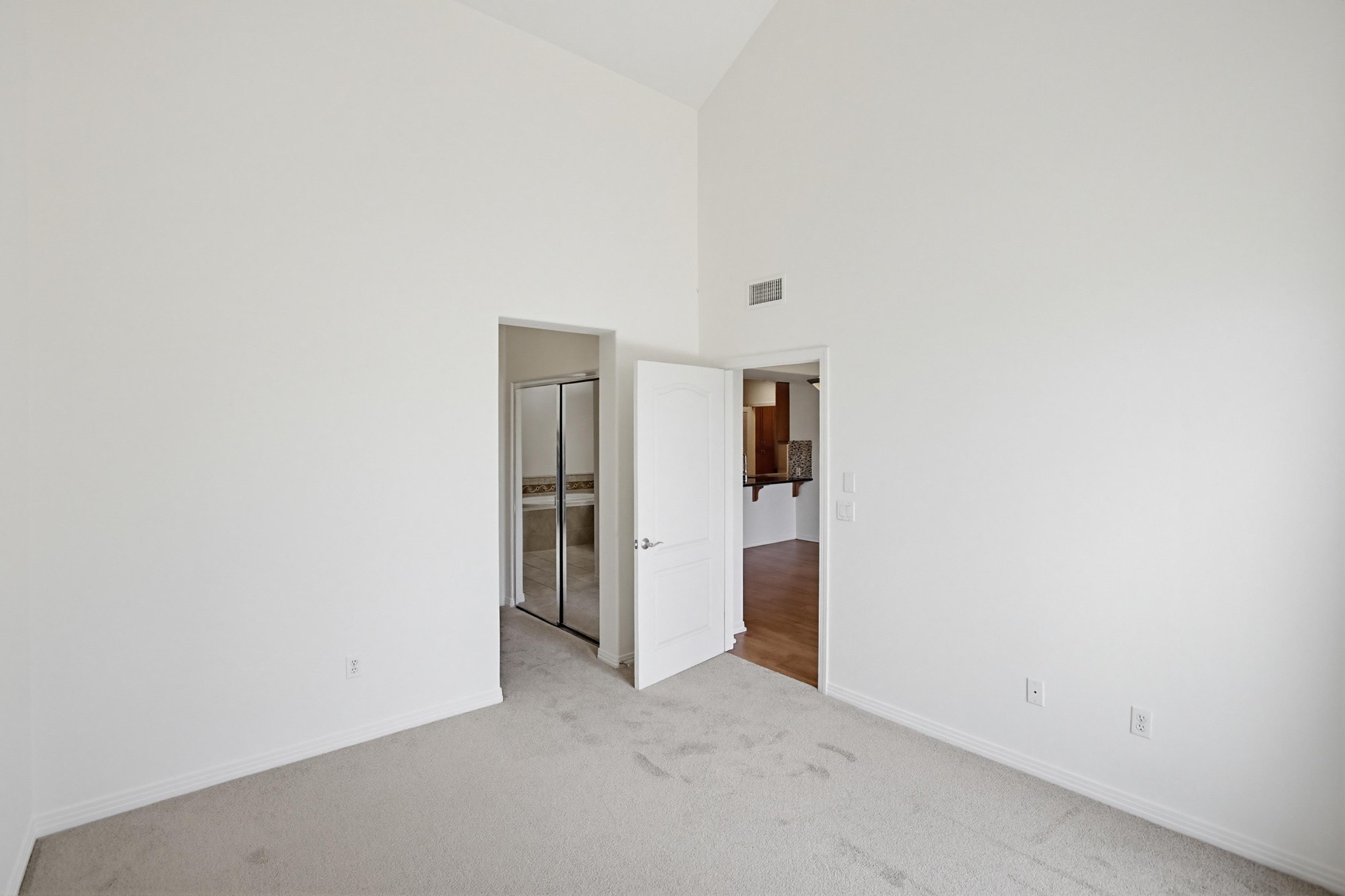 Virtual tour photo 27 of 50 for 8233 Station Village Ln UNIT 2304