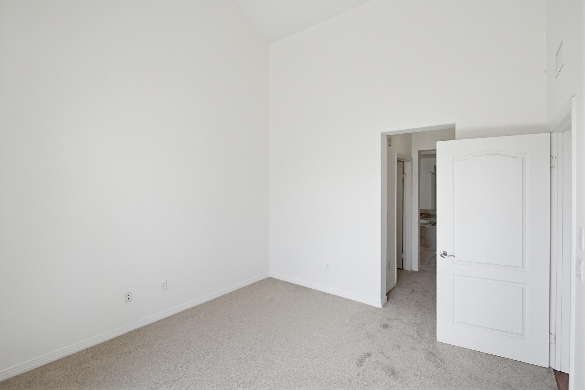 Virtual tour photo 28 of 50 for 8233 Station Village Ln UNIT 2304