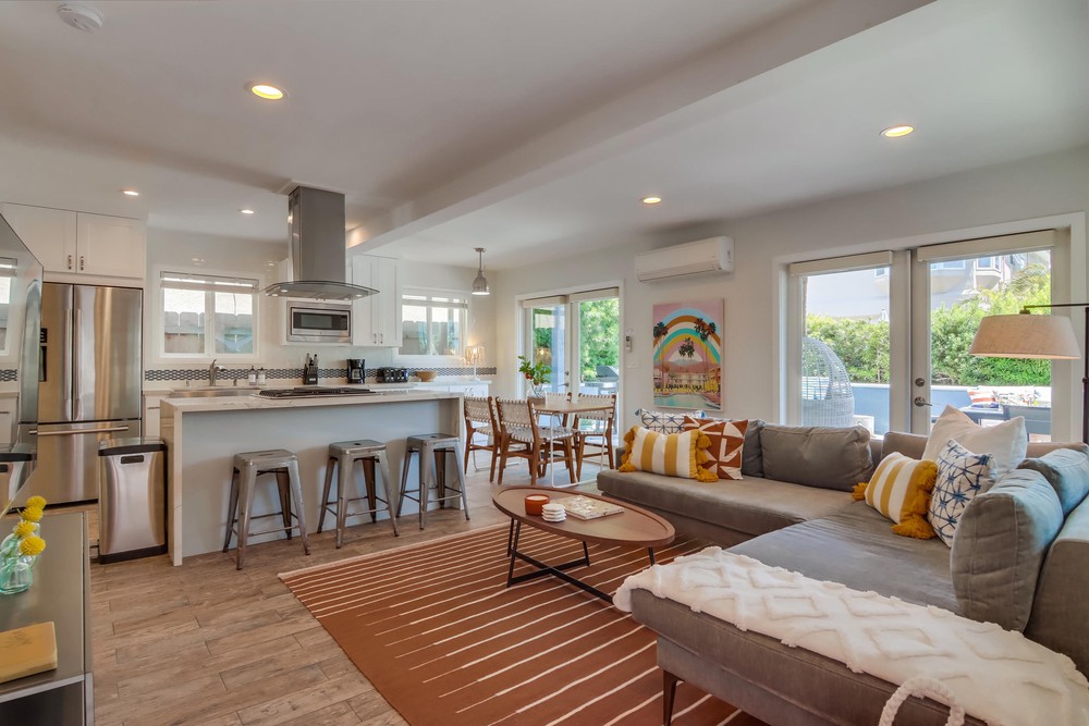 Virtual tour photo 5 of 53 for 824 Anacapa Ct