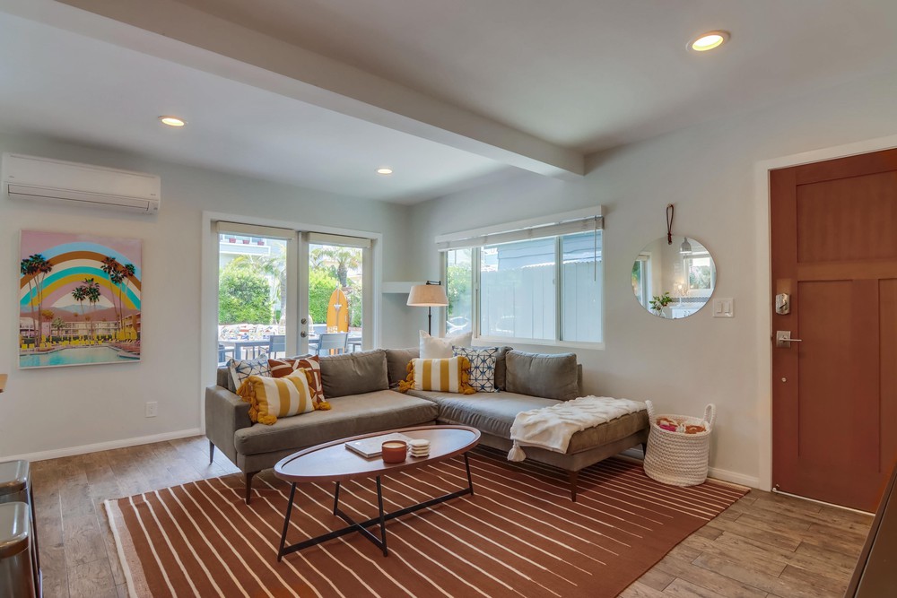 Virtual tour photo 6 of 53 for 824 Anacapa Ct