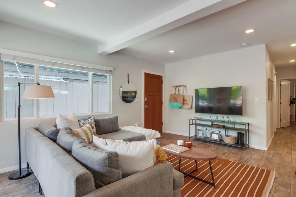 Virtual tour photo 8 of 53 for 824 Anacapa Ct