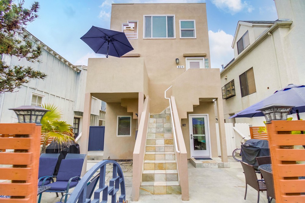 Virtual tour photo 6 of 65 for 824 Ostend Ct